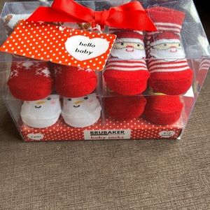 BRUBAKER BABY SOCKS